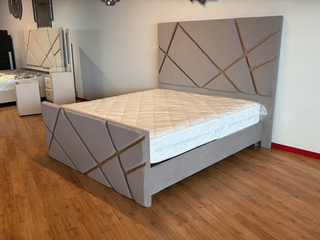 Säng med sänggavlar i grå sammet, 180x200 cm