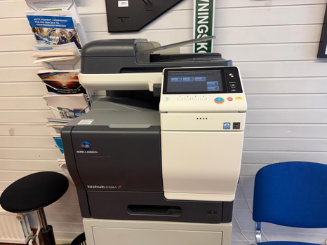 Konica Minolta bizhub C3351 – Färg multifunktionsskrivare