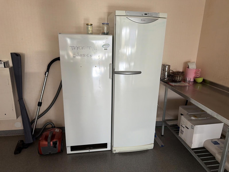 2 st frysskåp, Husqvarna samt Electrolux