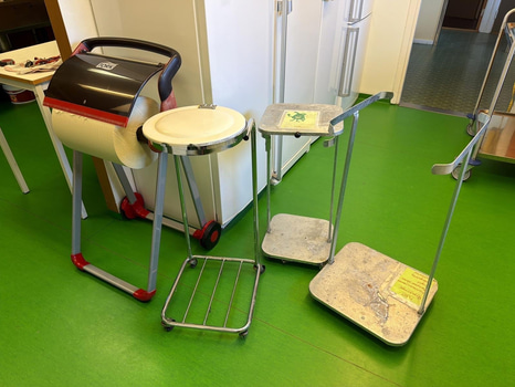 Pappershållare, Tork, samt 3 st säckställ