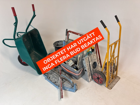 Parti med diverse kakelprodukter