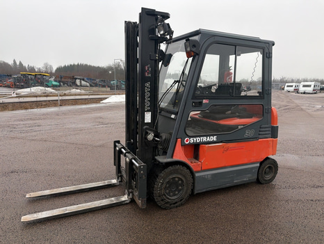 Gaffeltruck Toyota 7FBMF30, 2010