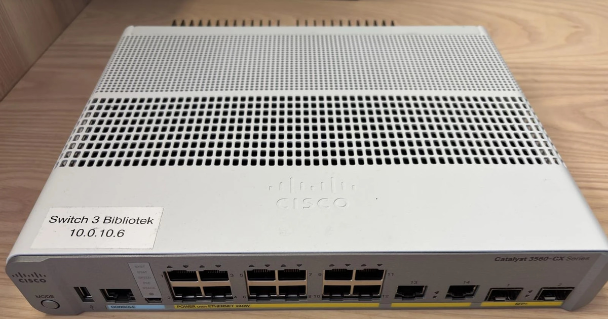 Cisco Catalyst 3560-CX 12-port PoE Switch for sale via nätauktion 