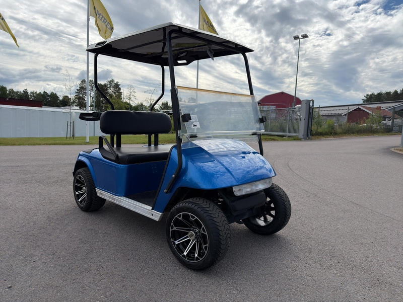 Golfbil EZ-GO TXT | Omklädd | Nya batterier