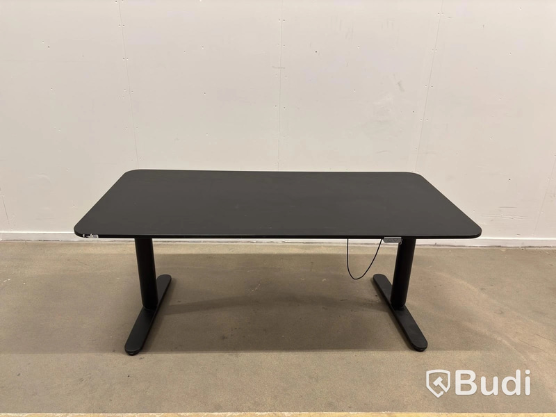 Höj- och sänkbart Skrivbord Ikea Bekant