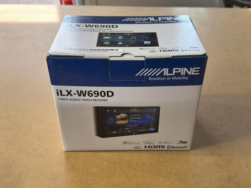 Audio/ video receiver, Alpine iLX-W690D, 7 tum