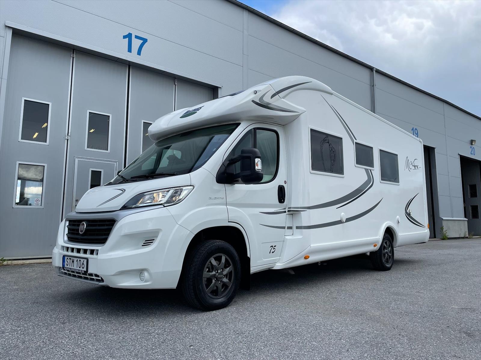 Husbil Fiat Ducato | Mclouis I 130 HK | 2800mil  | Långbäddar | Solpanel