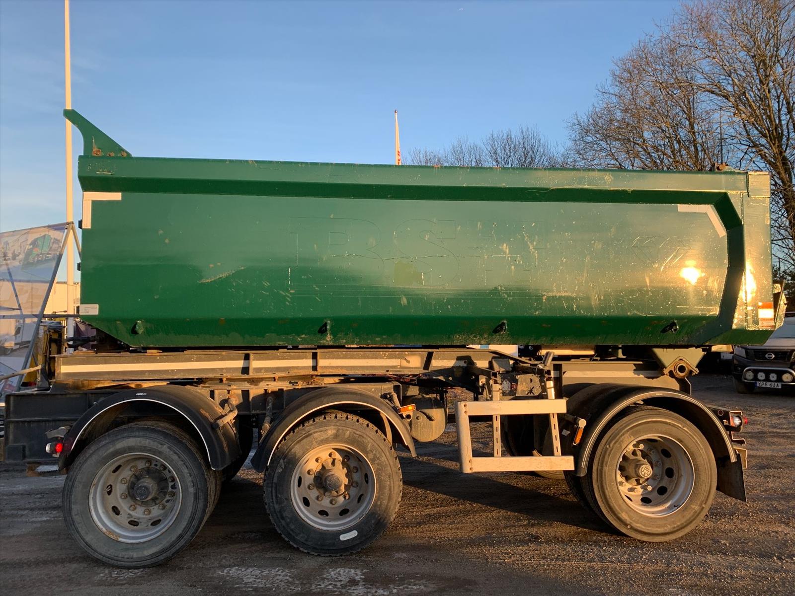 Släp CMT CHOJNICE PT12-20 3-axlig tippkärra | 2013 | Nybesiktigad